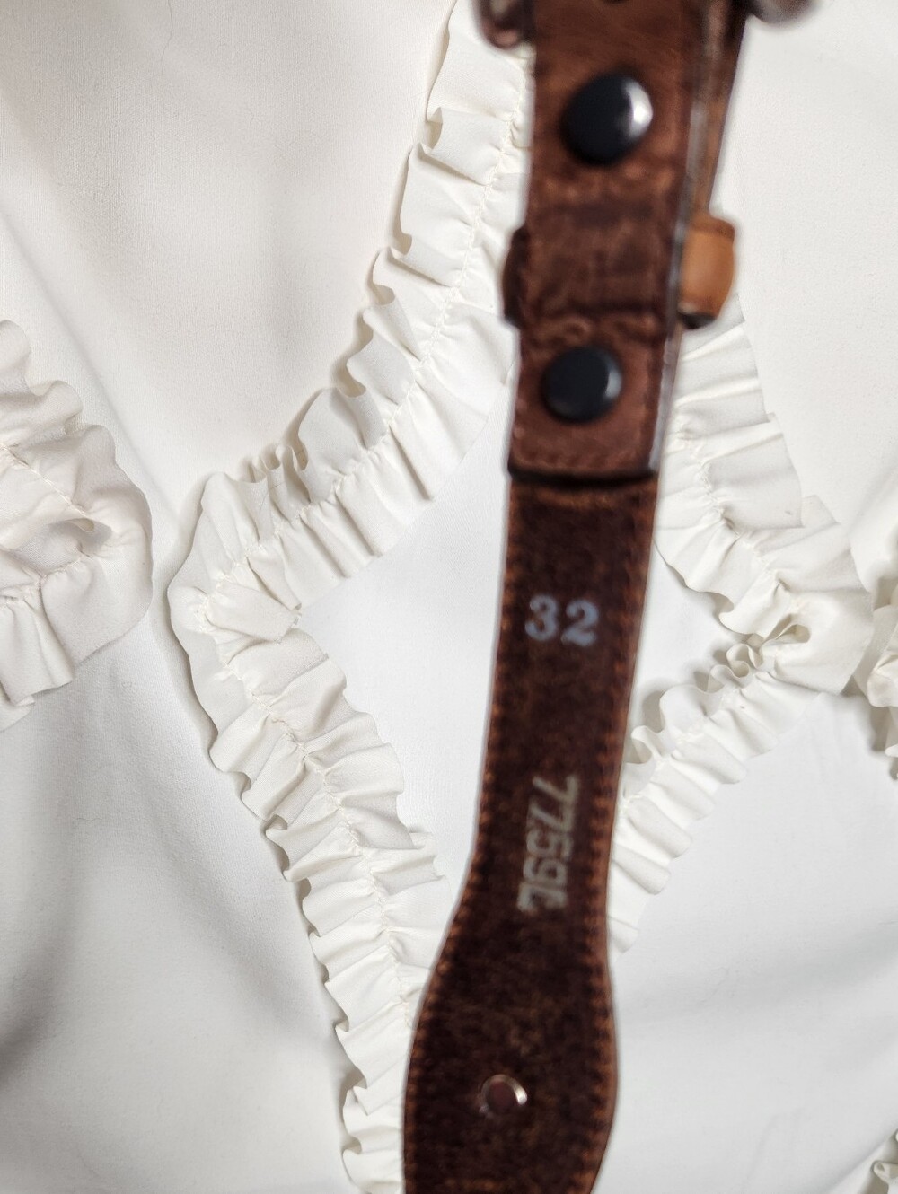 Tony Lama Western Belt Scalloped Concho Belt Sz 32 - Picture 5 of 7